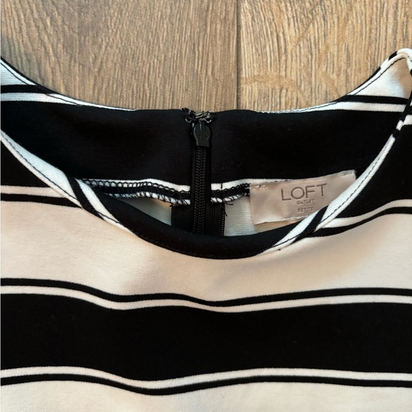 LOFT Striped Flare Black and White Dress 4P Petite Office Fit and Flare - Picture 6 of 15